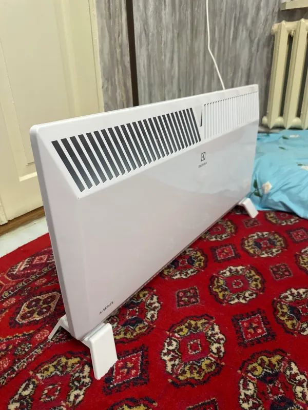 печка обогреватель  электрический Electrolux 5