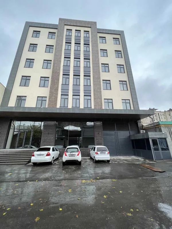 Аренда 8-этажного здания 3694 м²