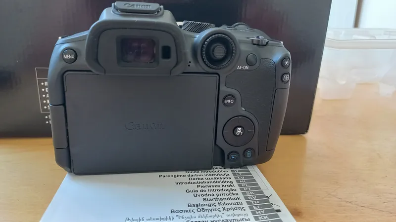 Canon EOS R 7 fotoapparat sotiladi yangi 5 Canon EOS R 7 fotoapparat sotiladi yangi 5