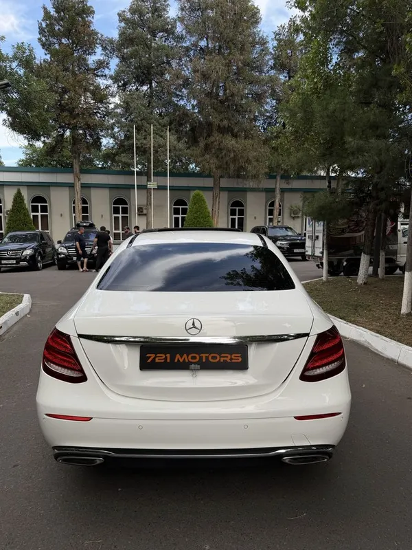 Mercedes Benz W213 E200 5 Mercedes Benz W213 E200 5