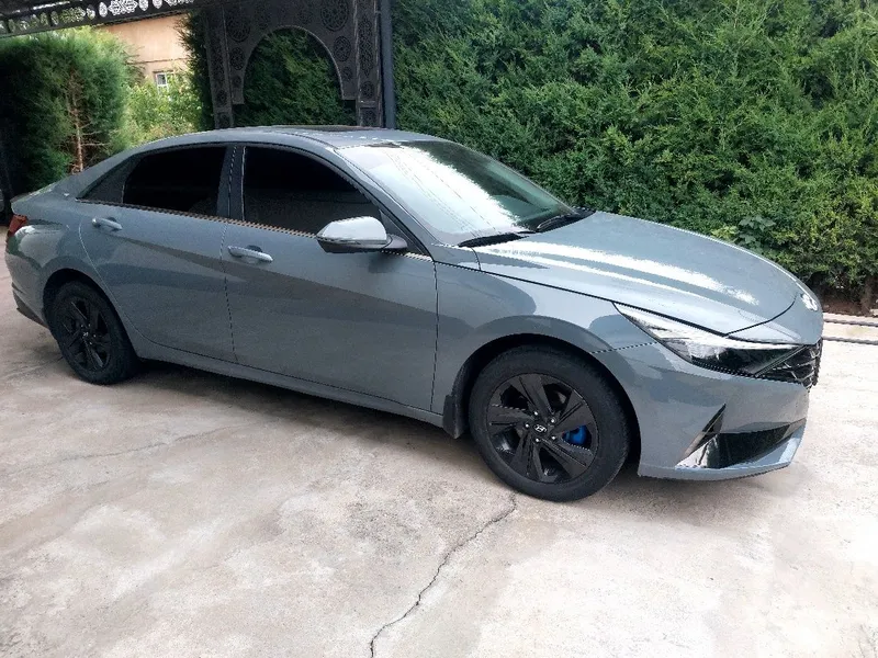 Elantra 2022 йил Люкли Фулли Краска тоза 1 Elantra 2022 йил Люкли Фулли Краска тоза 1