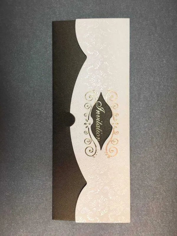 Taklifnoma — oltin foil bezakli, arzon narxda