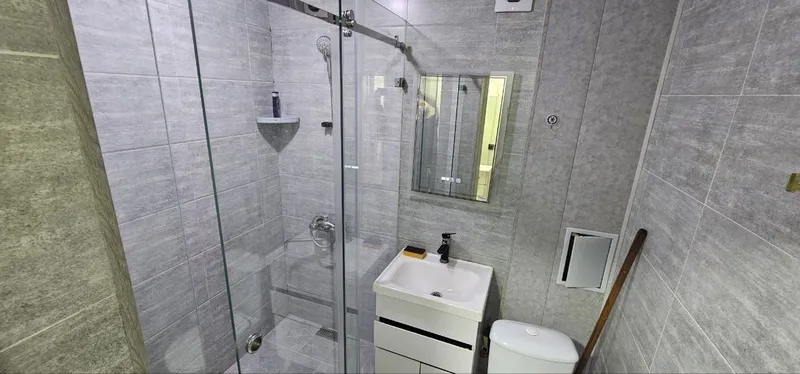 Срочно продается готовая 2 комнатная квартира. Капитальный ремонт. — фото 4