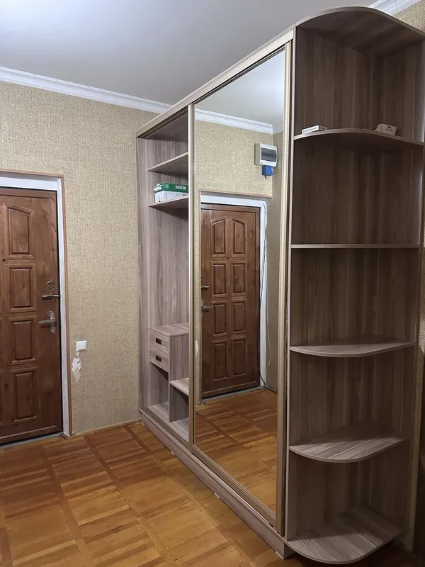 Шкаф в прихожую 3 Шкаф в прихожую 3