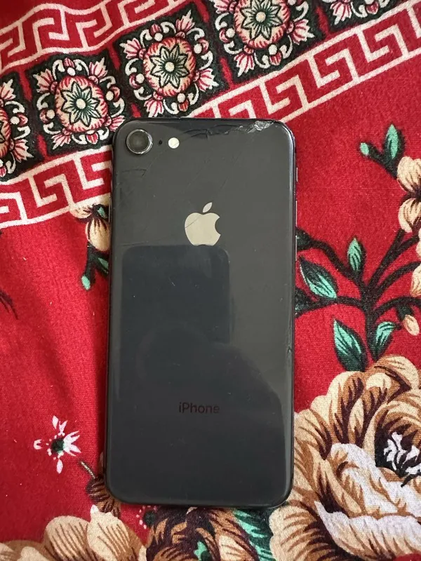 Iphone 8 64 tali 2