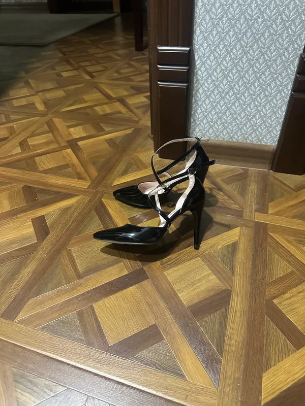 Ayollar tuflilari 3