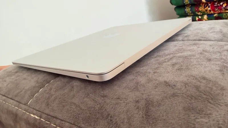 Macbook air m1 9