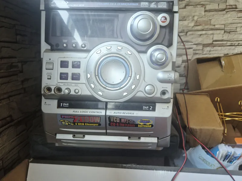 Samsung musiqa markazini sotaman 5 Samsung musiqa markazini sotaman 5