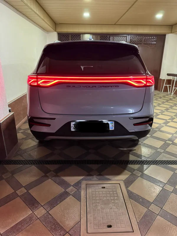 BYD Tang 7