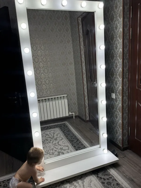 Продам Зеркало LED почти новое 3 Продам Зеркало LED почти новое 3