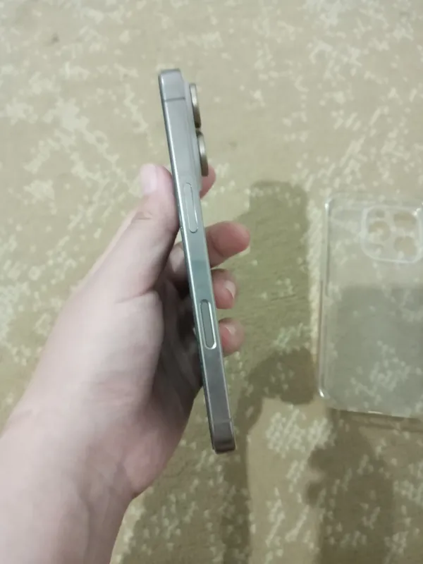 iphone 16pro 128gb karobkalar bor holati ideal — фото 2