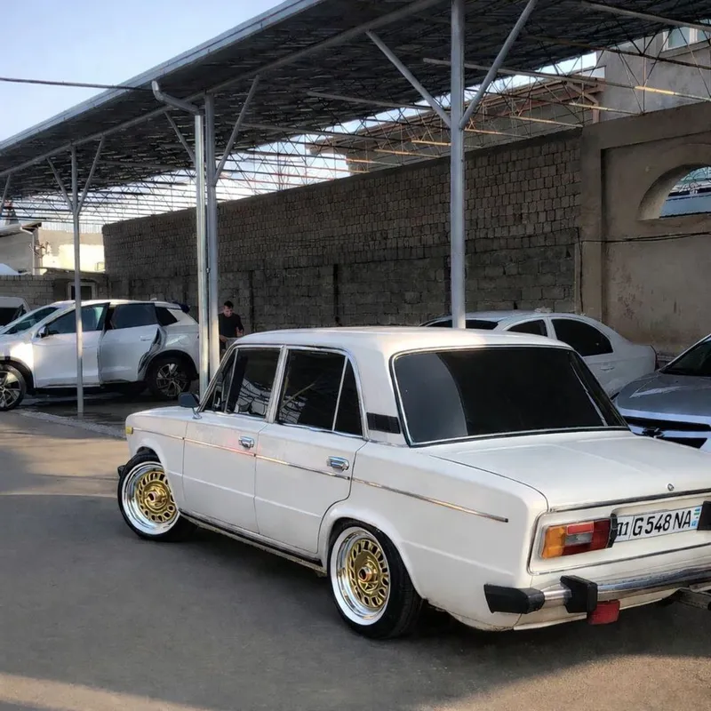 Vaz 2106 sotiladi 1991 yil 9 Vaz 2106 sotiladi 1991 yil 9