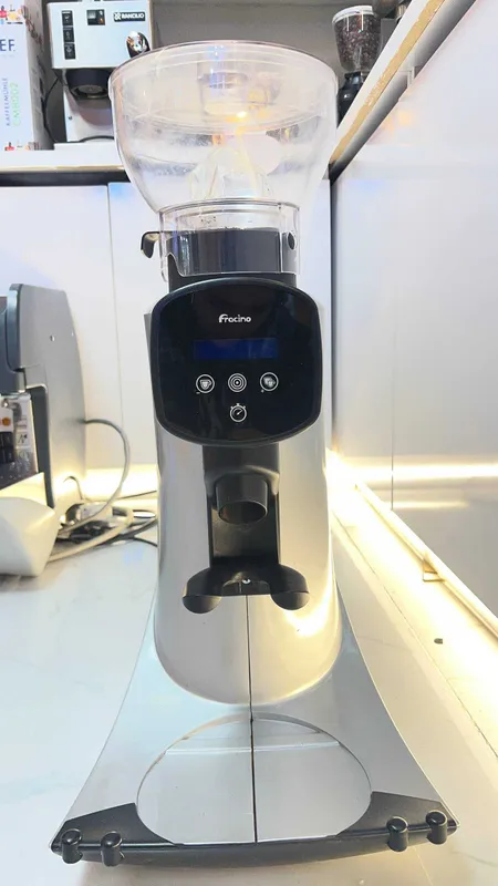 Продается профессиональная кофемолка Fracino Luxomatic On Demand 55db — фото 1