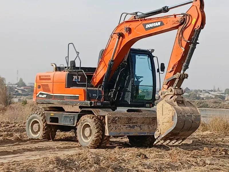 Ekskovator xizmati w150