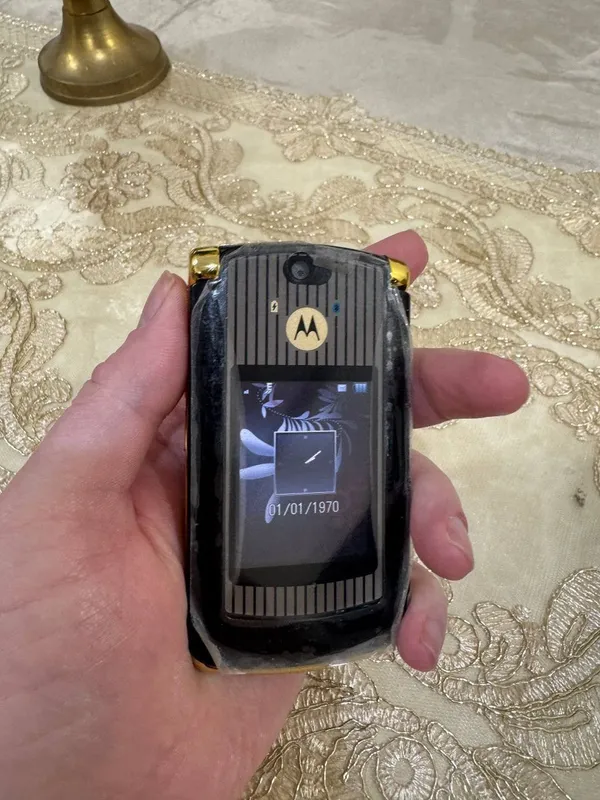 Motorola Razr V8 Оригинал 1Сим Мощный АППАРАТ — фото 1