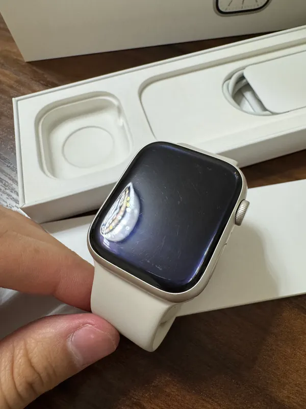 Apple watch series 7/45 starlight 2