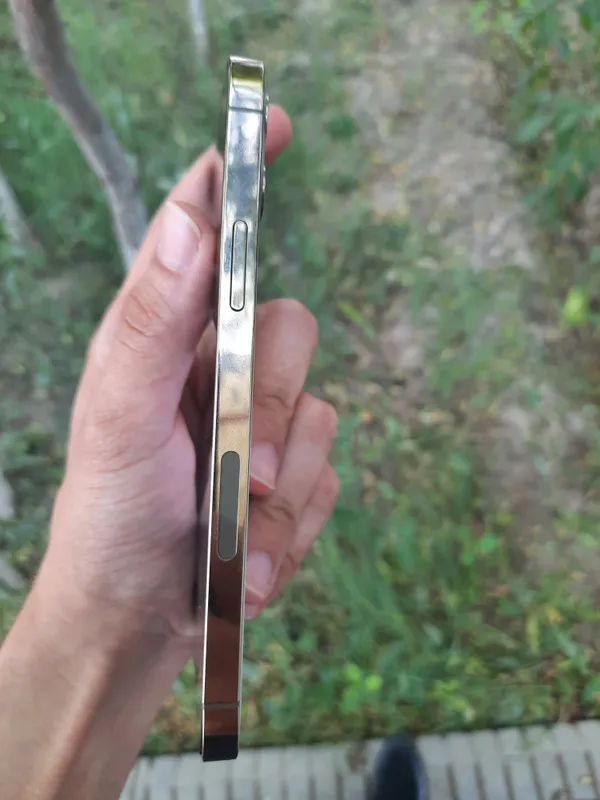Iphonr 12 pro gold SOTILADI 6