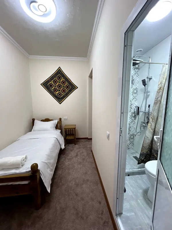 Shahina Hotel Registon
