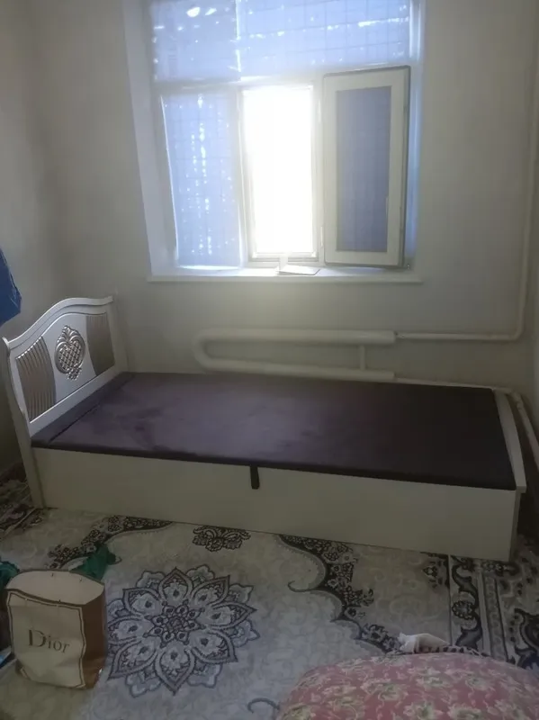 Bir odamlika kiravat yangi holati to'p toza icha ochilad karovat 1 Bir odamlika kiravat yangi holati to'p toza icha ochilad karovat 1
