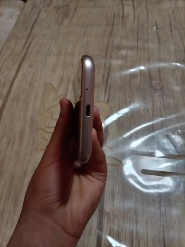 Samsung Galaxy j2 6