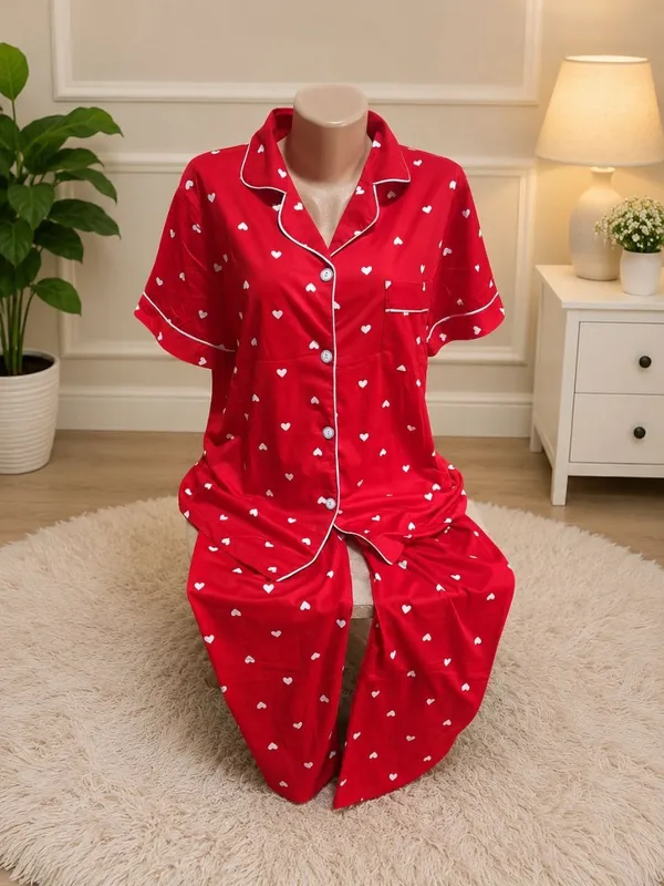 Uyqu kiyimi (pijama) ayollar uchun