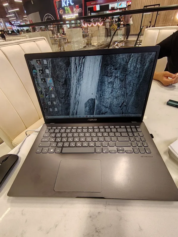 ноутбук Asus 3 ноутбук Asus 3