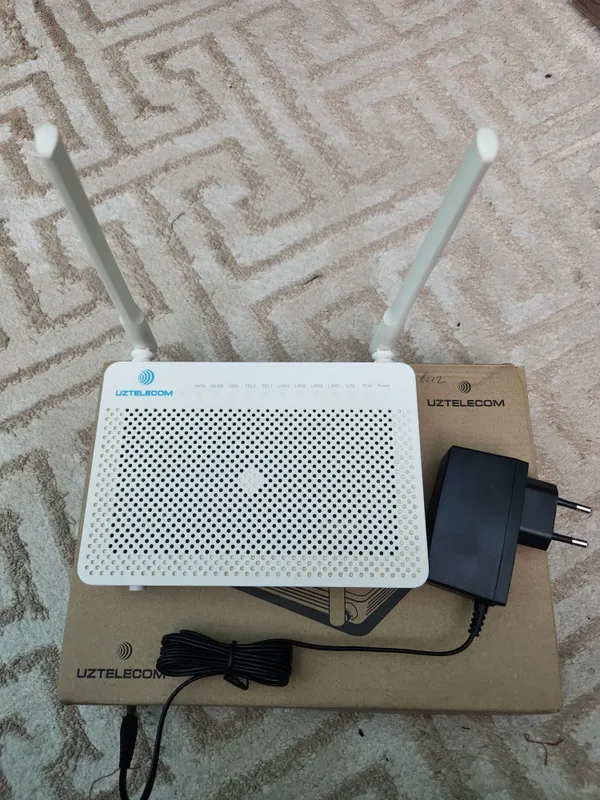 Wi-Fi роутер Huawei HG8245H5 (GPON)