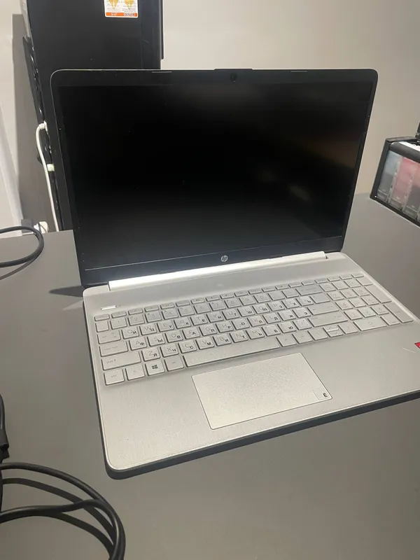 hp core i5 256 gb srochna pradayu