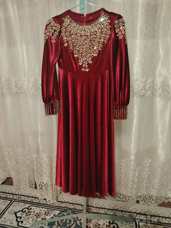 Vechirniy kuylak razmiri 46-48 2 Vechirniy kuylak razmiri 46-48 2