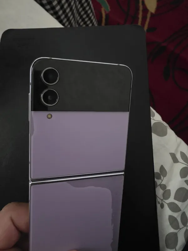 Samsung Z Flip 4