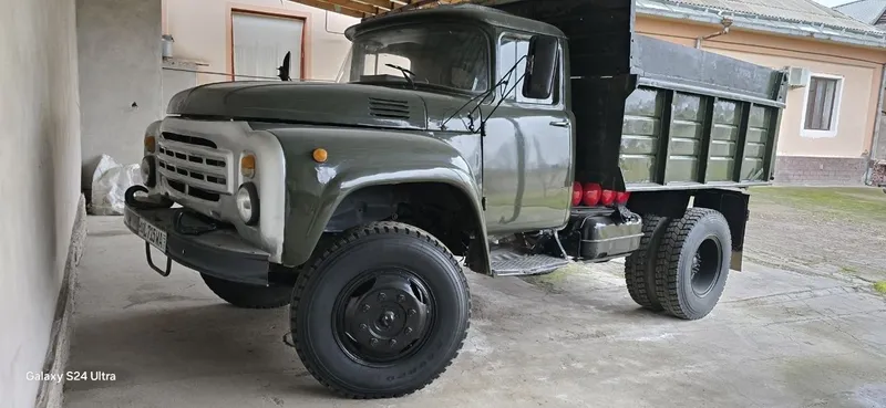 Zil-130 sotiladi 1 Zil-130 sotiladi 1