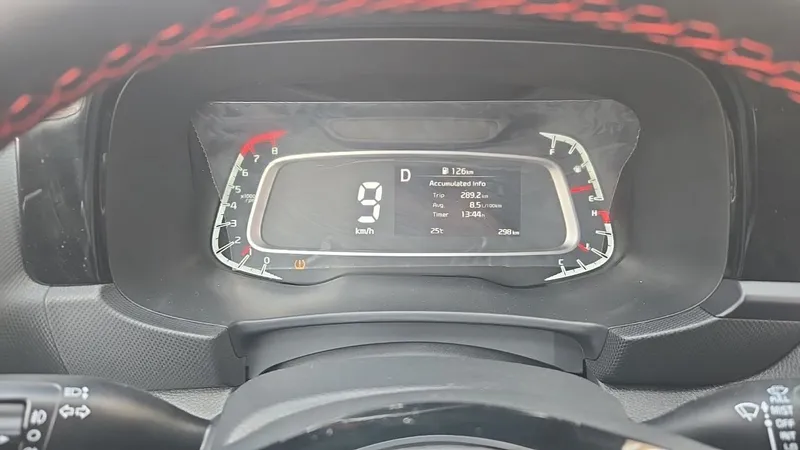 KIA SONET FULL 3 ПОЗИЦИЯ 2025 жыл пробег 300 журген сатылады — фото 3