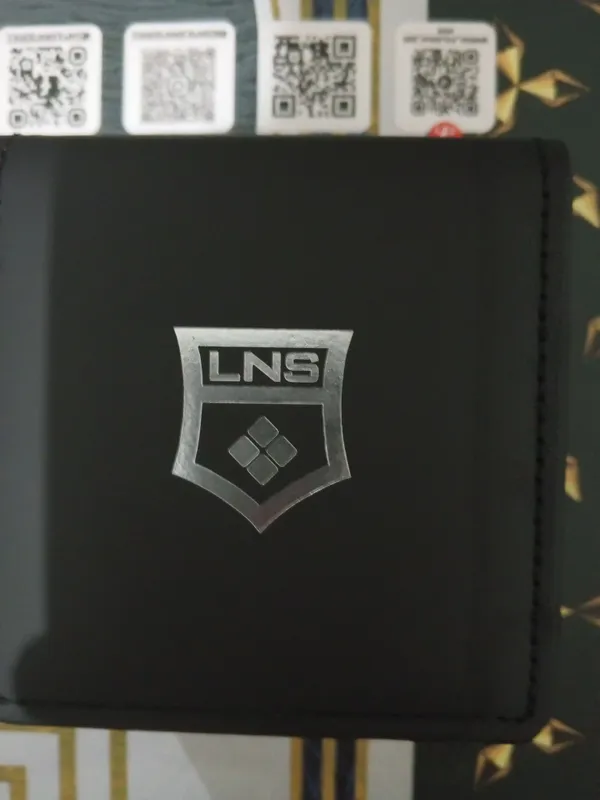 Часы LNS, все документы есть, оригинальные часы 1