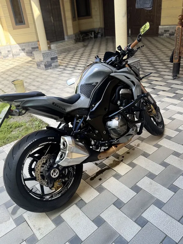 Kawasaki Z1000 Хишник — фото 2
