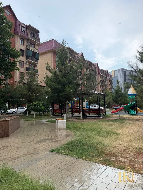 Продаётся 3-комнатная квартира в новостройке ЖК Yettichinor