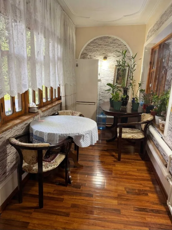 4-комнатная квартира, 80 м2, Мирзо-Улугбек 8