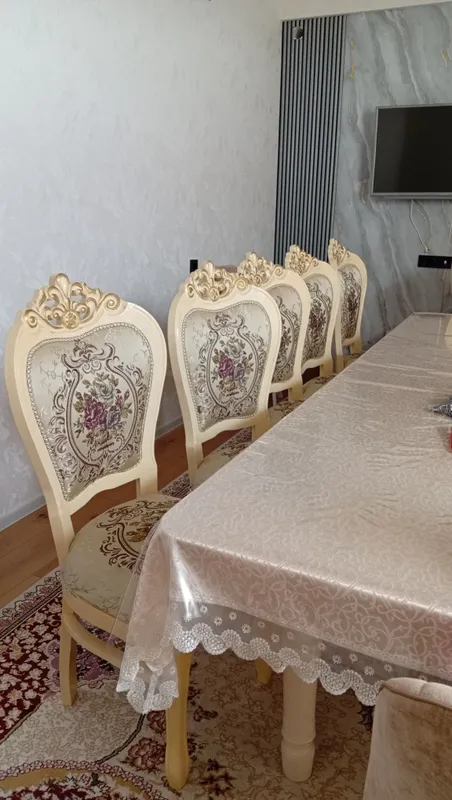 12 kishilik stol stul xolati yaxwi sinmagan