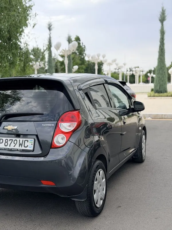spark sotiladi 2019 yil tozza kiraska 96000 km 1 qol — фото 3