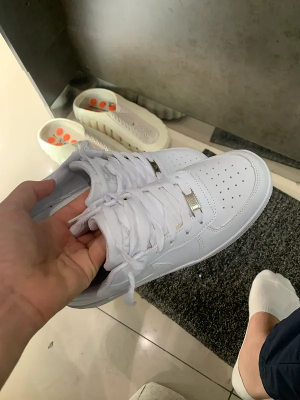 NIKE 2