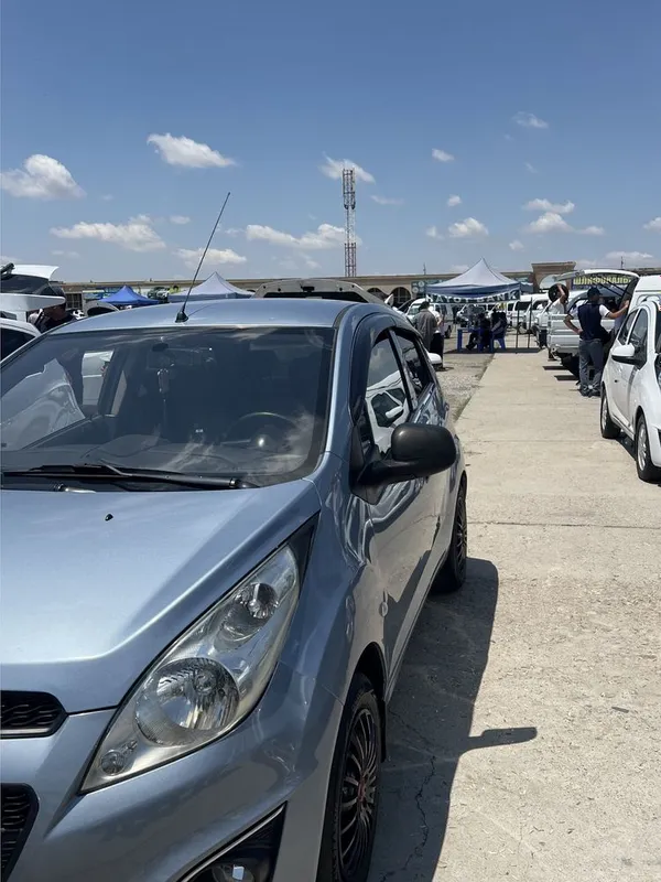 chevrolet spark — фото 1