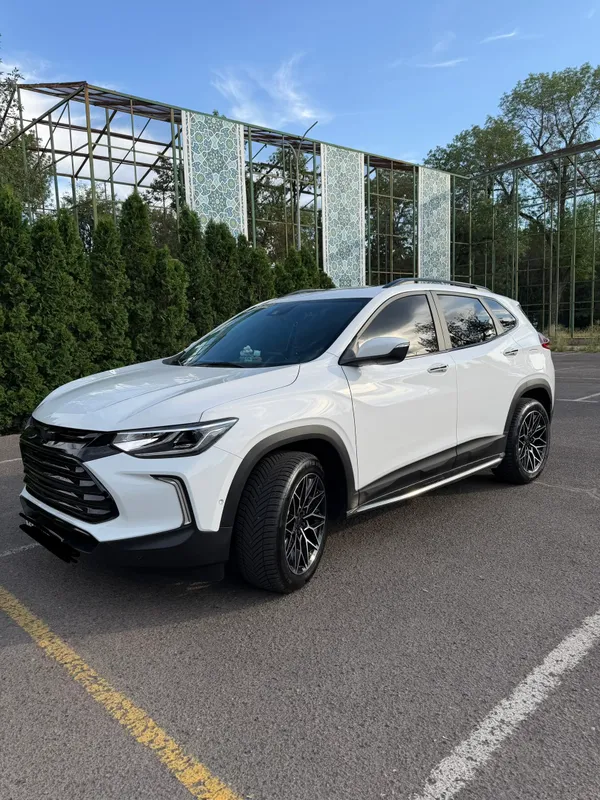 Chevrolet Tracker 2 2 Chevrolet Tracker 2 2