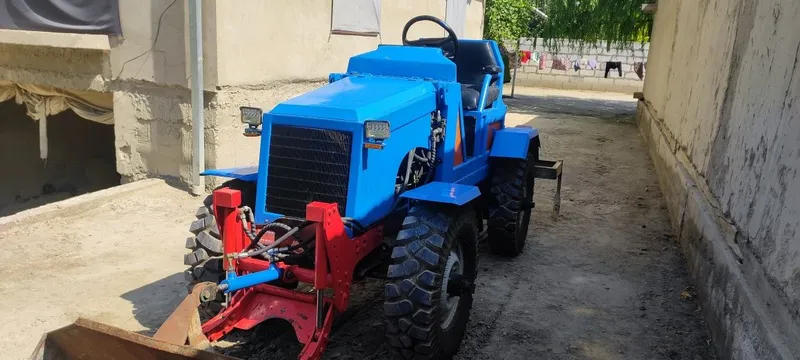 Mini tractor. Мини трактор 1 Mini tractor. Мини трактор 1