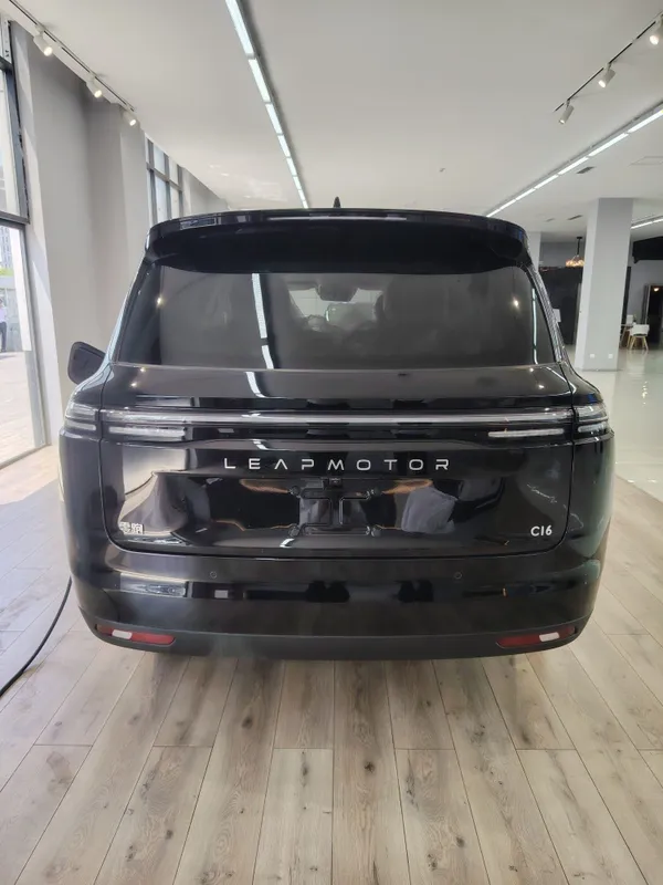 Leapmotor c16 210km premium dop opsiya full — фото 1