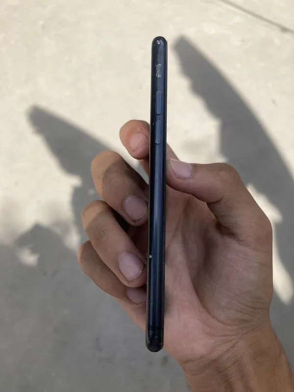 Iphone se подешевле 4