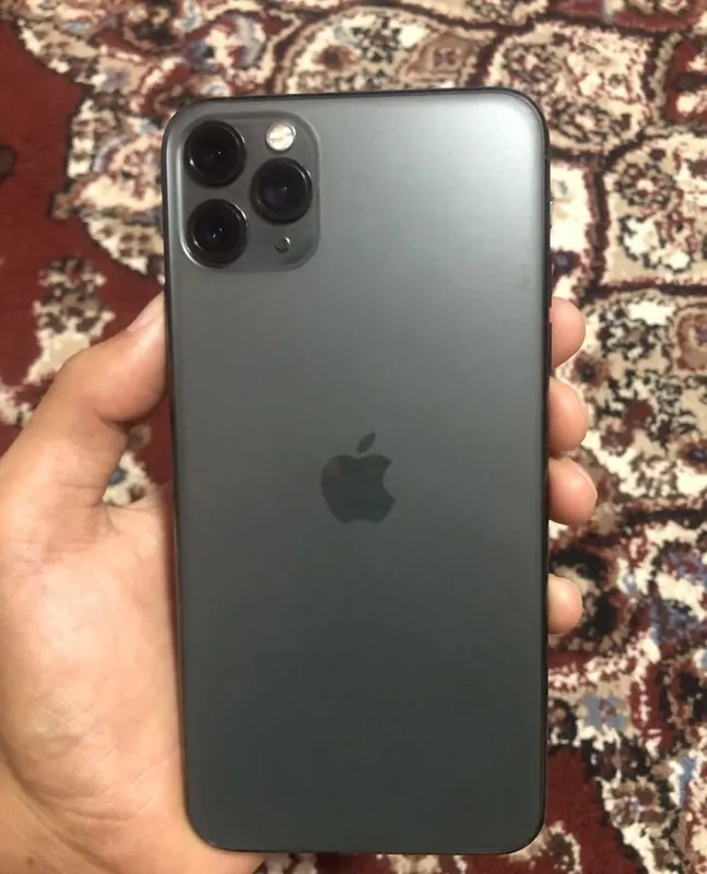 iPhone 11 Pro Max 2 iPhone 11 Pro Max 2
