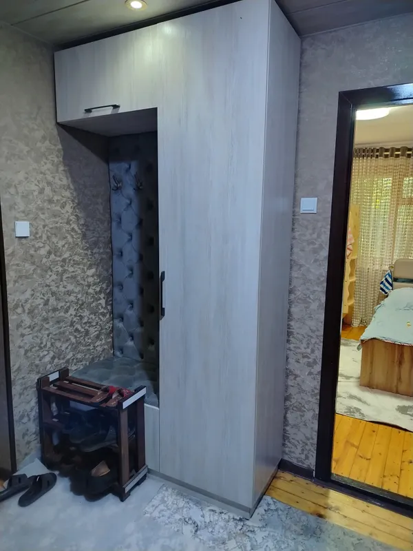 Прихожий шкаф и трюмо 1 Прихожий шкаф и трюмо 1