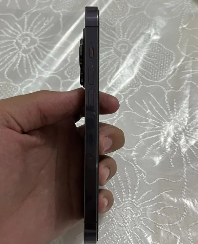 iPhone 14 Pro 128 ГБ 4