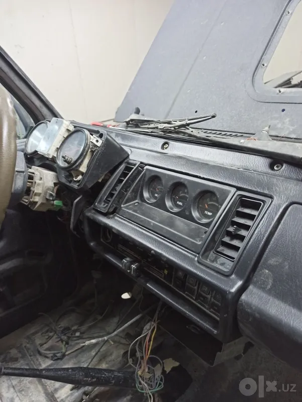 Isuzu Trooper, turbodiesel, hajmi 3,1 l 4 Isuzu Trooper, turbodiesel, hajmi 3,1 l 4