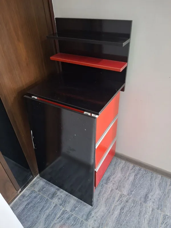 Продаётся срочно из студии салона мебель 5