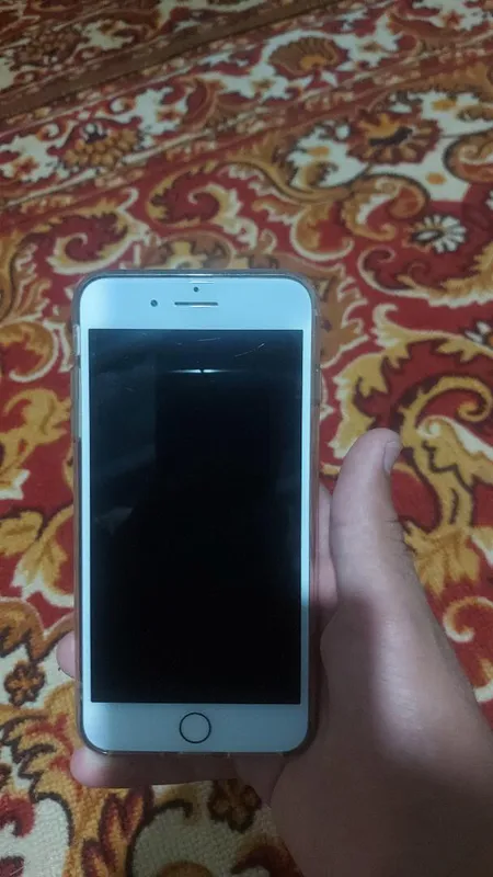 Iphone 8+ Hic qatida aybi yuq ob iwlatsa bulde